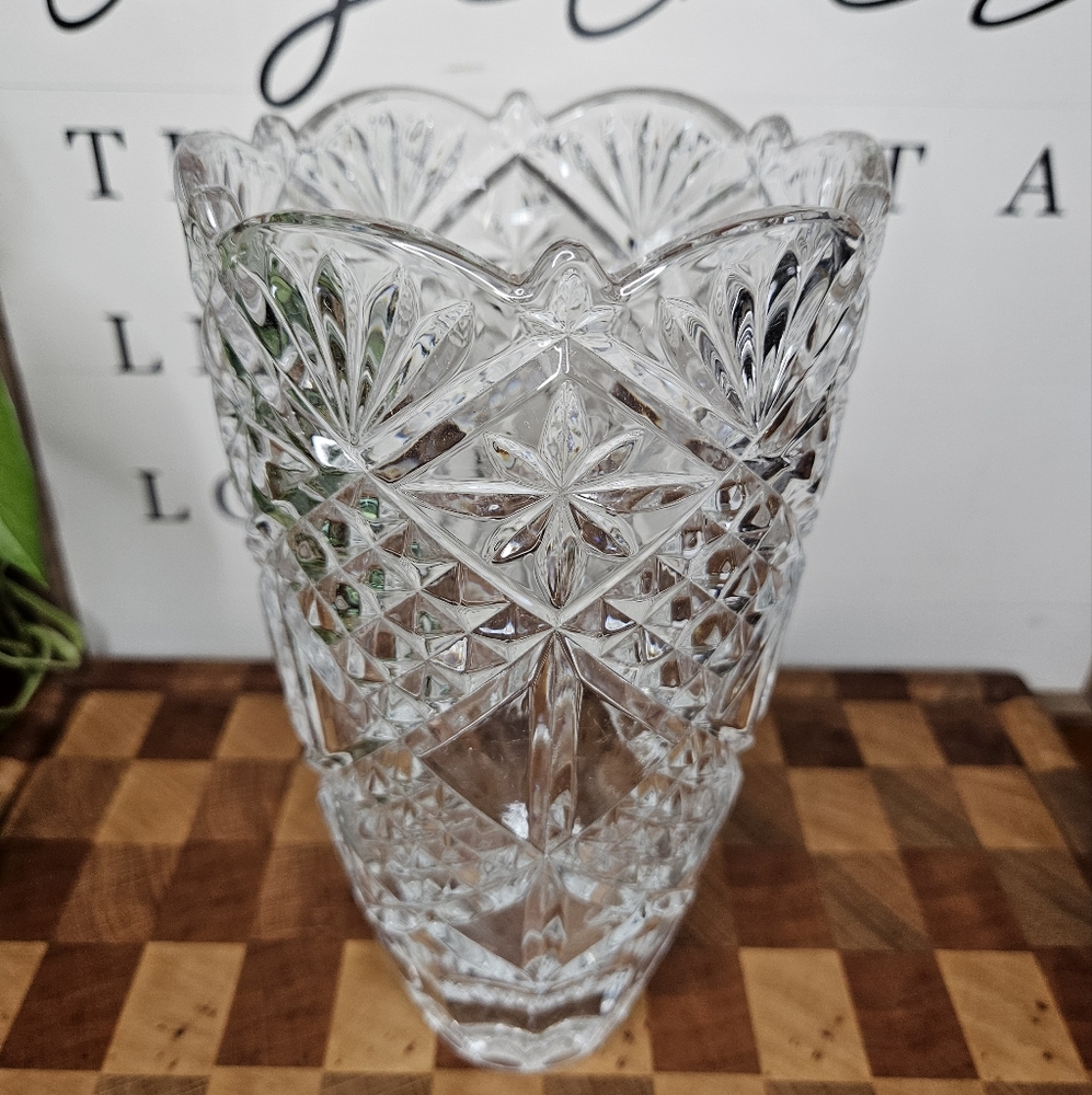 Vintage BOHEMIAN CZECH Cut Crystal Vase 9.75" - Picture 5 of 15